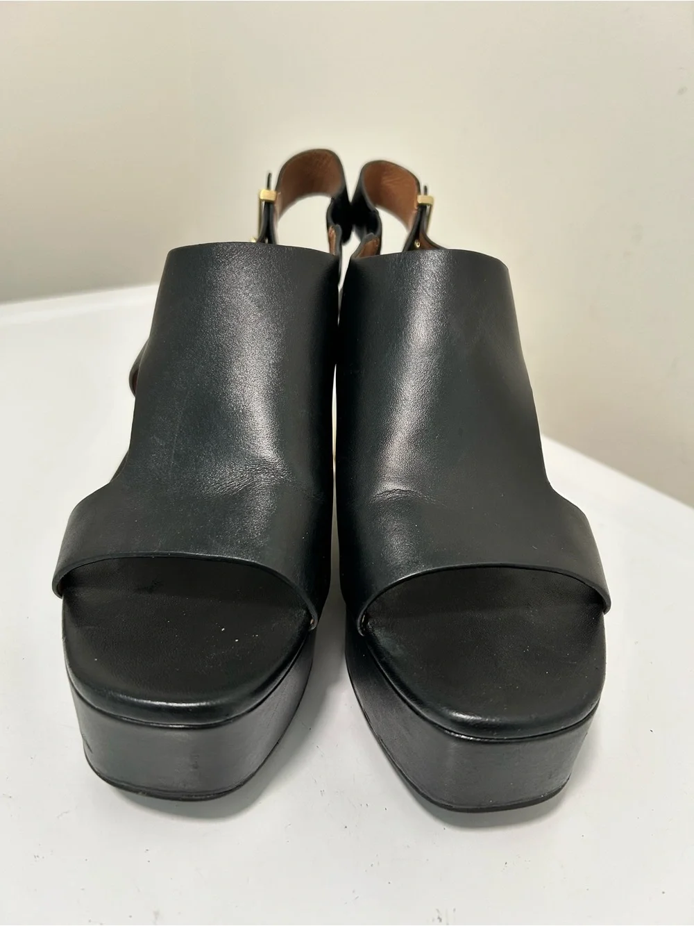 Calvin Klein Iven Platform Sandals Black with Gold Heel Size 9